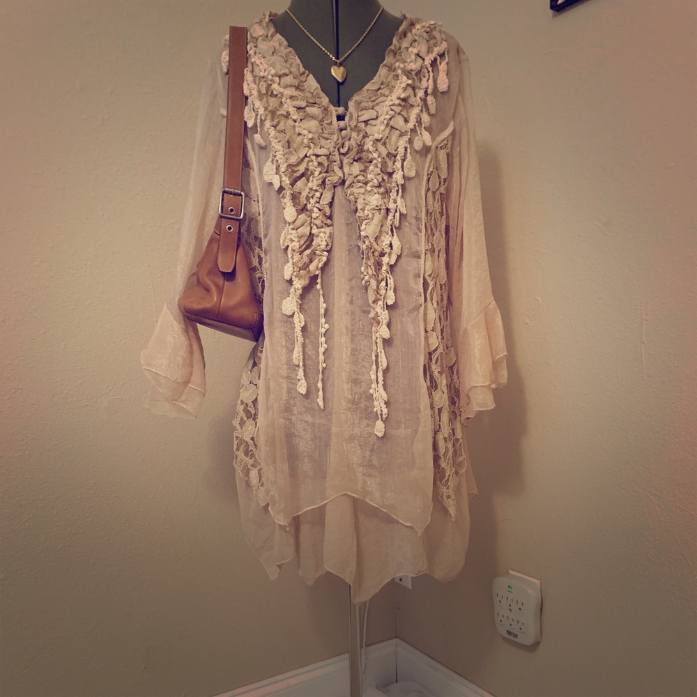 ✨Unique, one of a kind cream tunic top/short dress